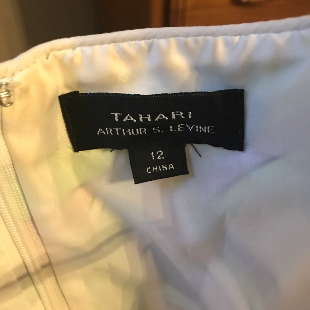 Tahari Unique Modern Geometric Patterned Dress - image 6